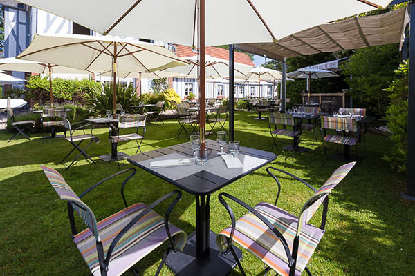 Le restaurant de l'Auberge du Relais à Varengeville près de Dieppe en Haute Normandie 